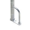 Détail de la base d'un rack à vélo 450 verrouillable, montrant le traitement de surface entièrement galvanisé à chaud et la platine de fixation.